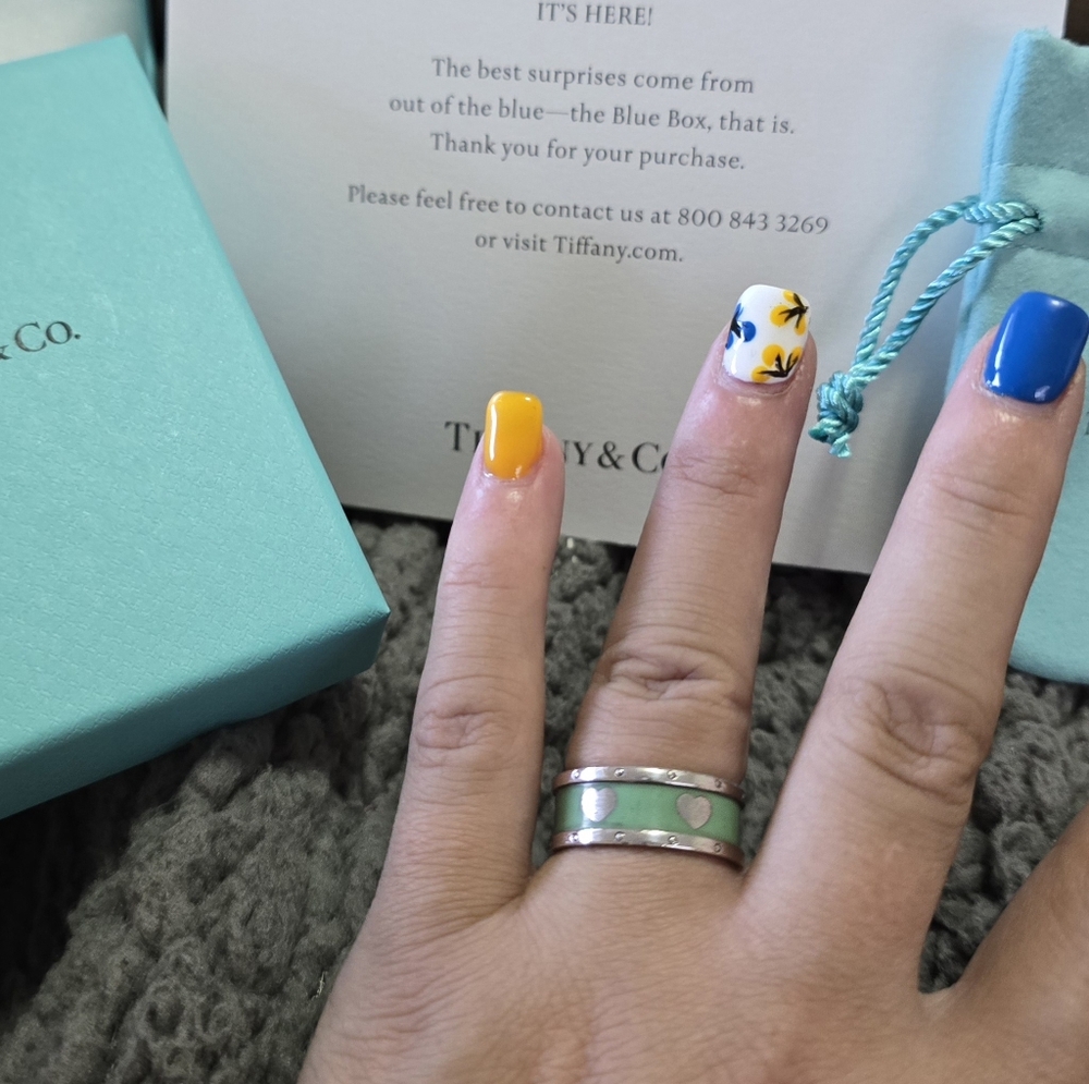 Tiffany & Co. RETIRED AUTHENTIC Blue Enamel Heart Ring Size 6.5